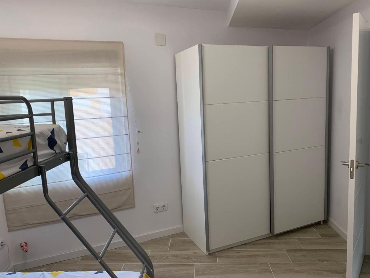Alojamiento Con Amplio Salon Y Chimenea. Appartement Valverde  Buitenkant foto